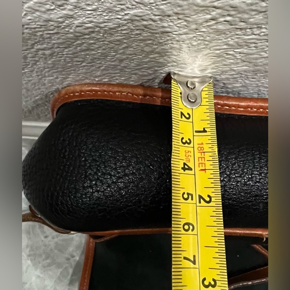 Vintage 1970s Dooney & Bourke Cavalry Spectator Leather Bucket Crossbody Bag - Picture 15 of 16